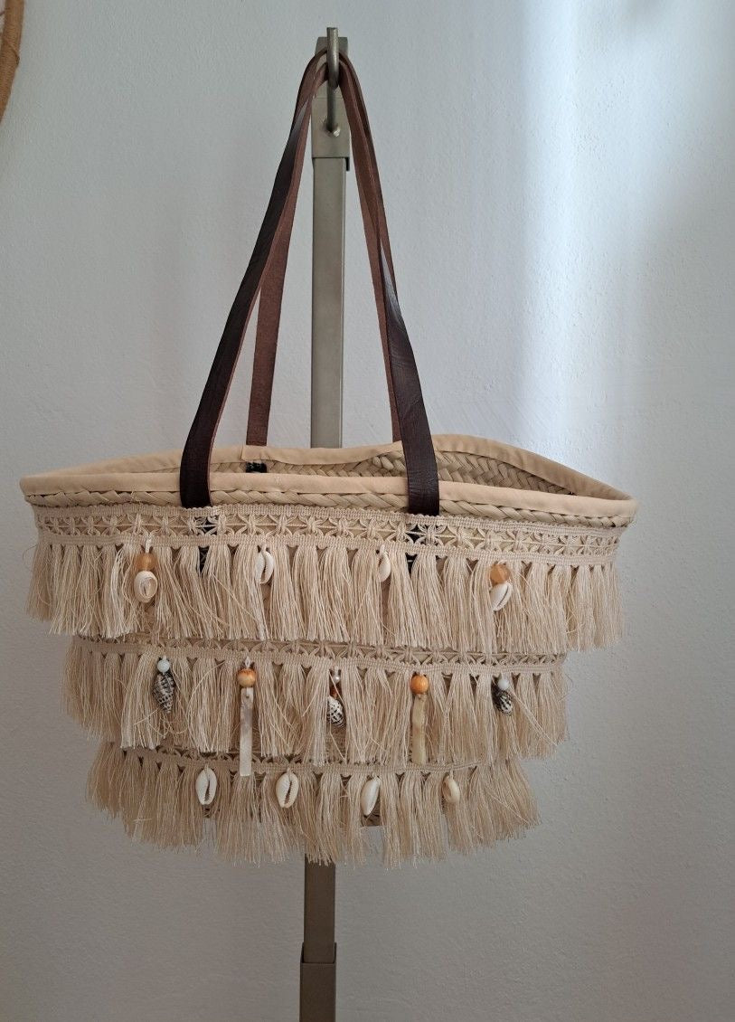 Moroccan Handmade Raffia Tote with Tassels