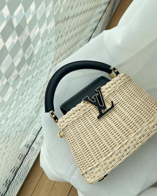 Handmade Straw Bag – Elegant & Modern Touch