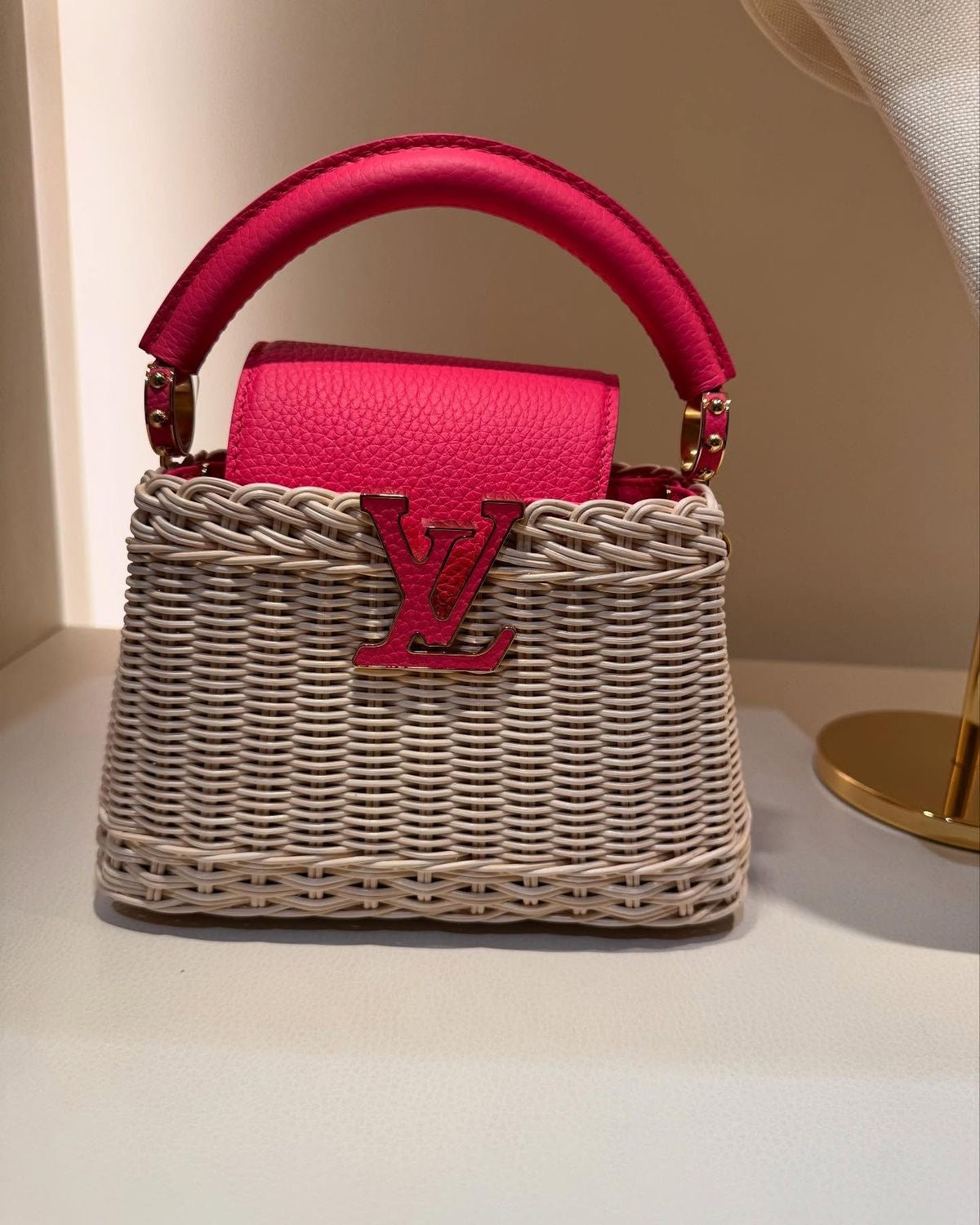 Handmade Straw Bag – Elegant & Modern Touch