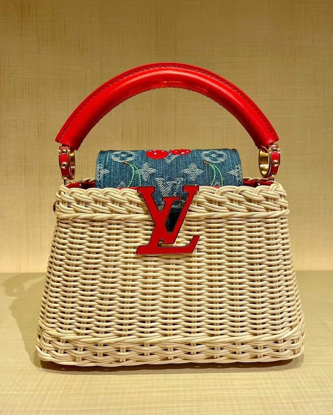Handmade Straw Bag – Elegant & Modern Touch